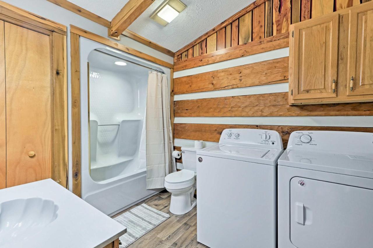 Rogersville Barn Apartment On 27 Acres With Pond! Buitenkant foto